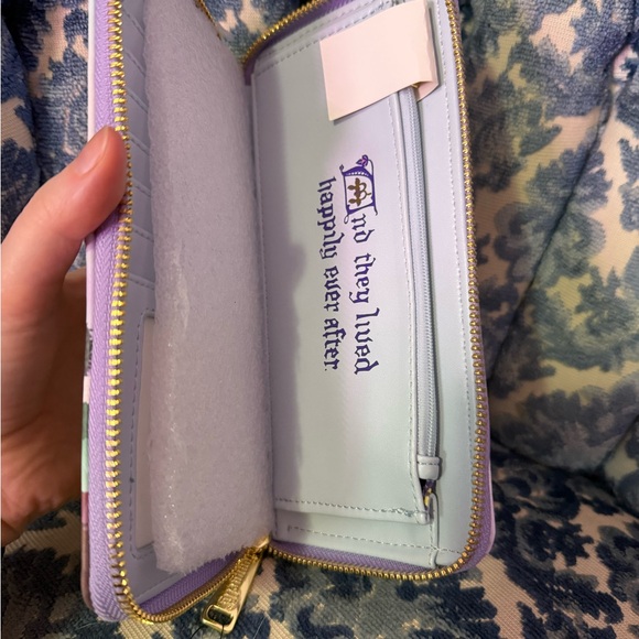 Disney Princess Loungefly Wallet - Sleeping Beauty Castle - Picture 3 of 4